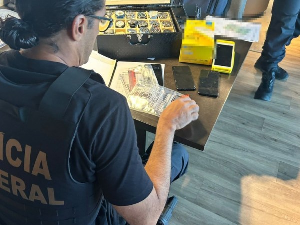 PF combate lavagem de capitais e fraudes bancárias contra a Caixa